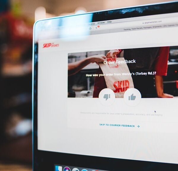 dianaandr3a website feature analysis